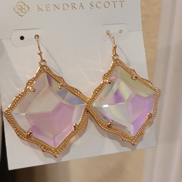 NWT BEAUTIFUL KENDRA SCOTT FACETED EARRINGS & LAYERED NECKLACE BUNDLE - Picture 12 of 13